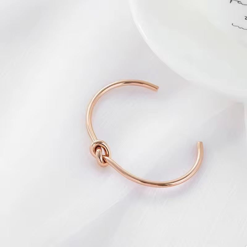 Lien Bangle